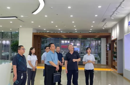 市商务局考察团赴福瑞达自贸创新产业园参观考察