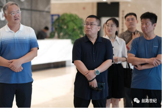 山东丝路世纪产业园运营管理有限公司赴浙江大学金华研究所考察